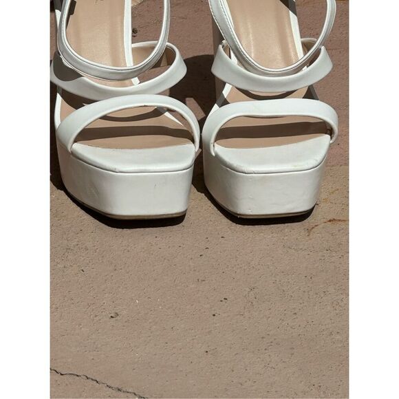 Y.not? Icing Platform Dress Sandals Size 8M - Picture 2 of 8